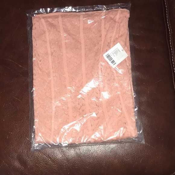 NWT Urban Outfitters Strapless Pink Lace Dress - Picture 4 of 5